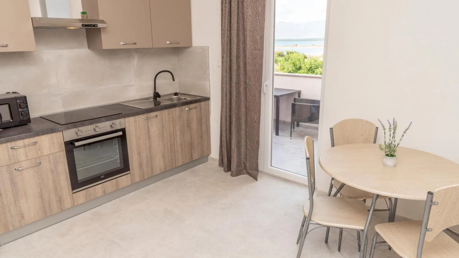 Apartment Apartman Sonia Nin